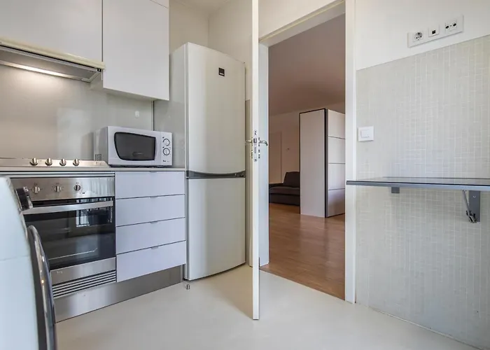 Bright & Comfy Flat In By Lovelystay Apartment Lissabon