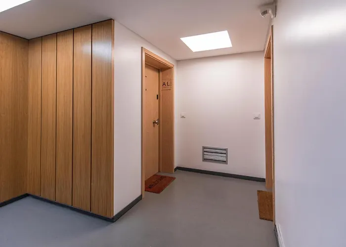 Bright & Comfy Flat In By Lovelystay Apartament